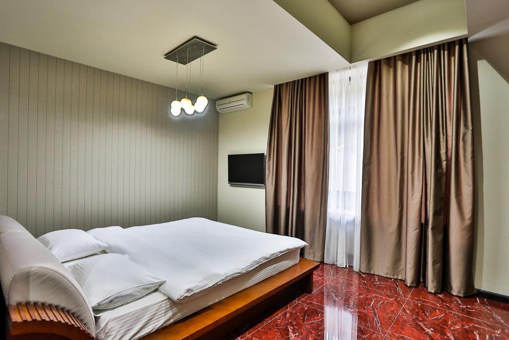 Ibiza Hotel&Spa Yerevan Exterior photo